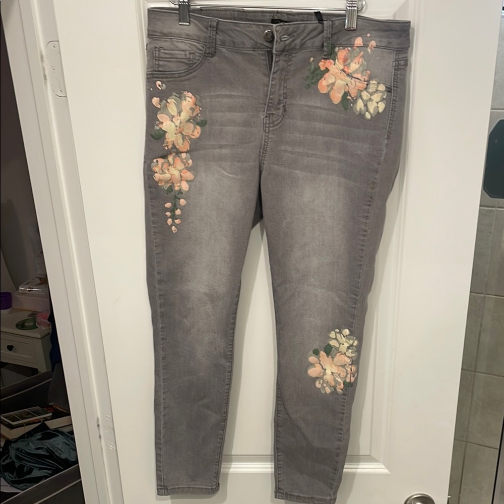 Gray Floral Painted Skinny Jeans